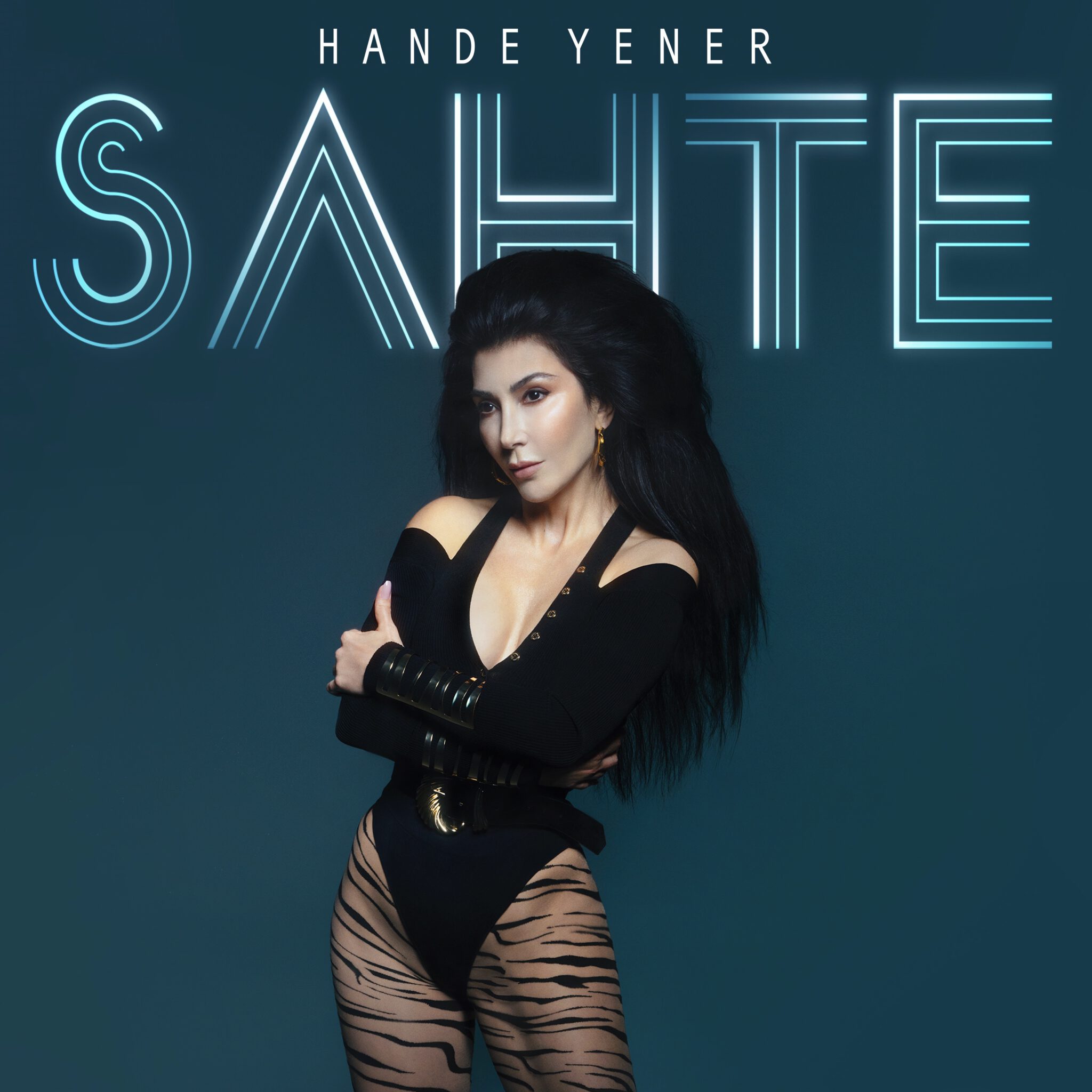 hande yener mobilya reklam